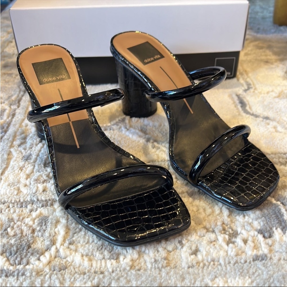 Dolce Vita Noles Midnight Patent Croco Leather / size 7.5
